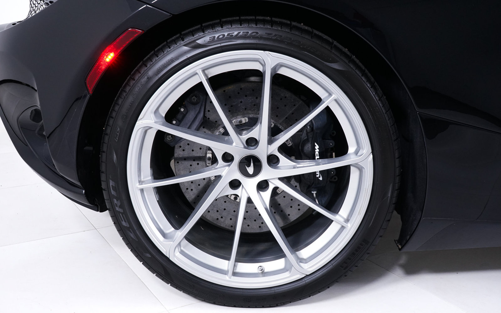 Used 2026 McLaren 750S Spider photo 15