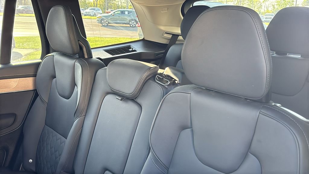 2025 Volvo Xc90 B6 Plus