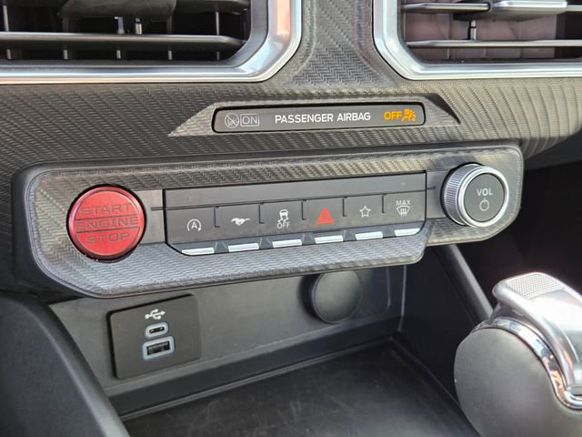 2025 Ford Mustang Premium