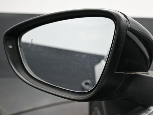 2022 Volkswagen Passat 2.0T