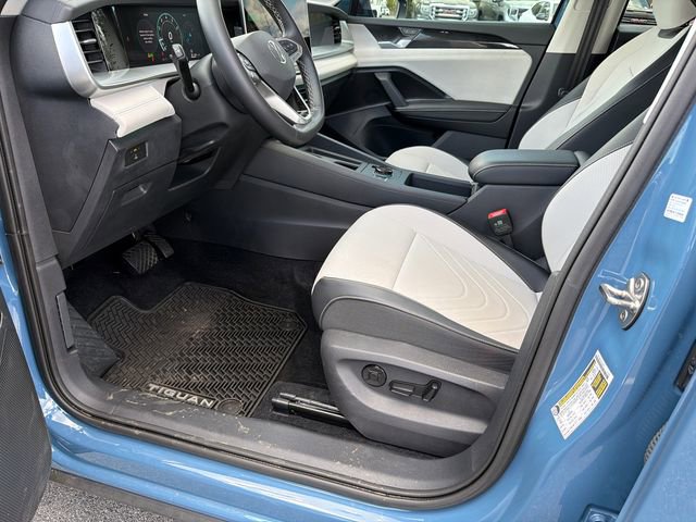 2025 Volkswagen Tiguan SE