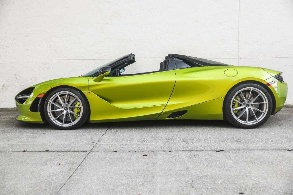 Used 2022 McLaren 720S Performance photo 17