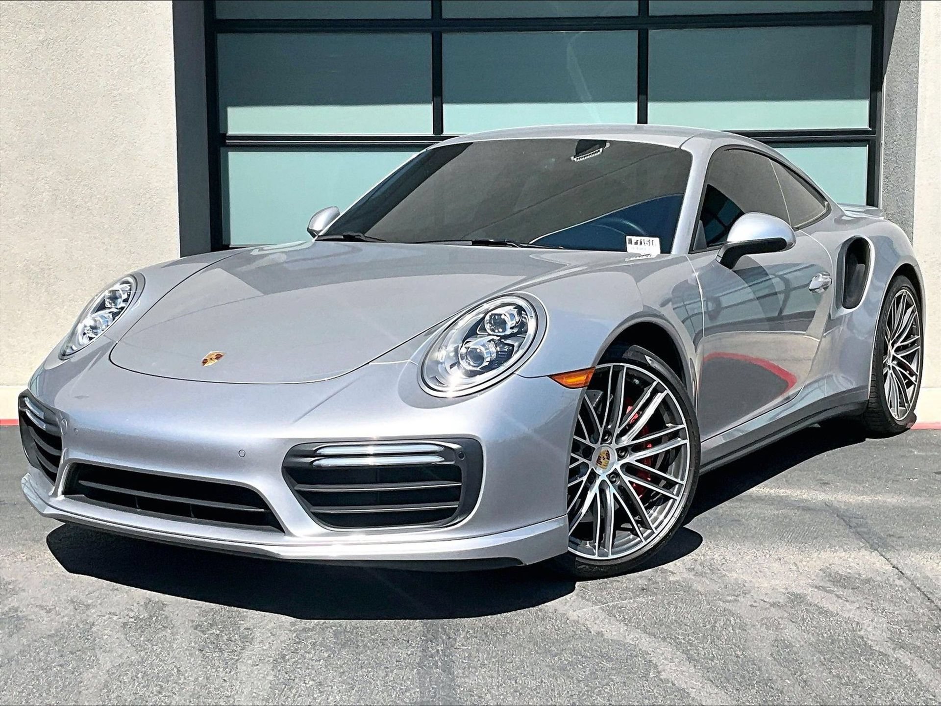 Certified 2019 Porsche 911 Turbo