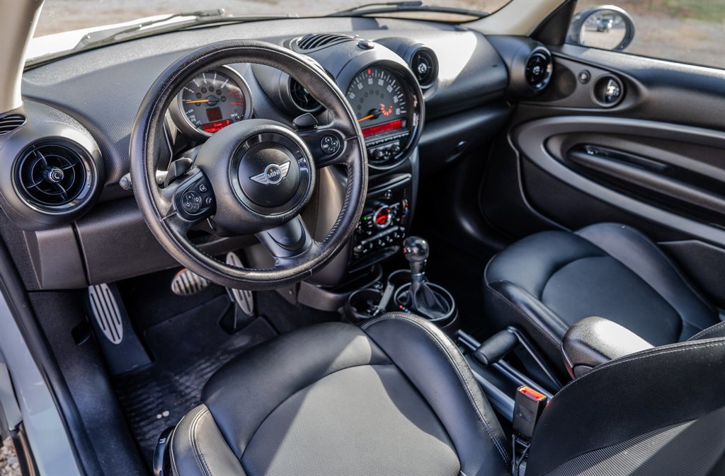 2015 MINI Cooper Paceman S
