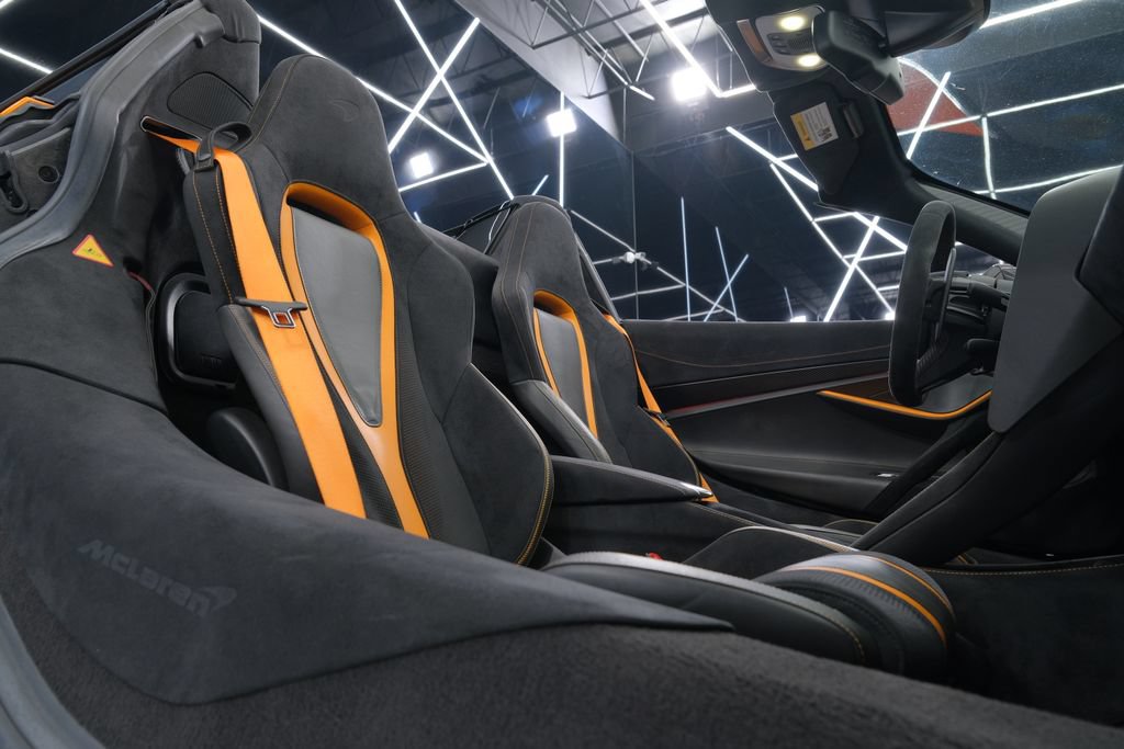 Used 2020 McLaren 720S Spider photo 20