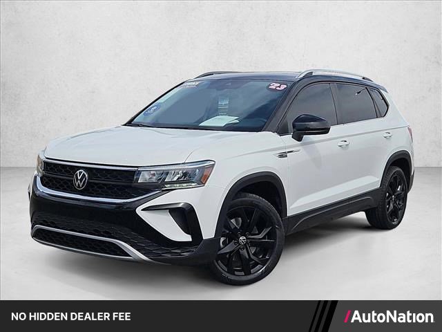 Certified 2023 Volkswagen Taos SE w/ Panoramic Sunroof Package