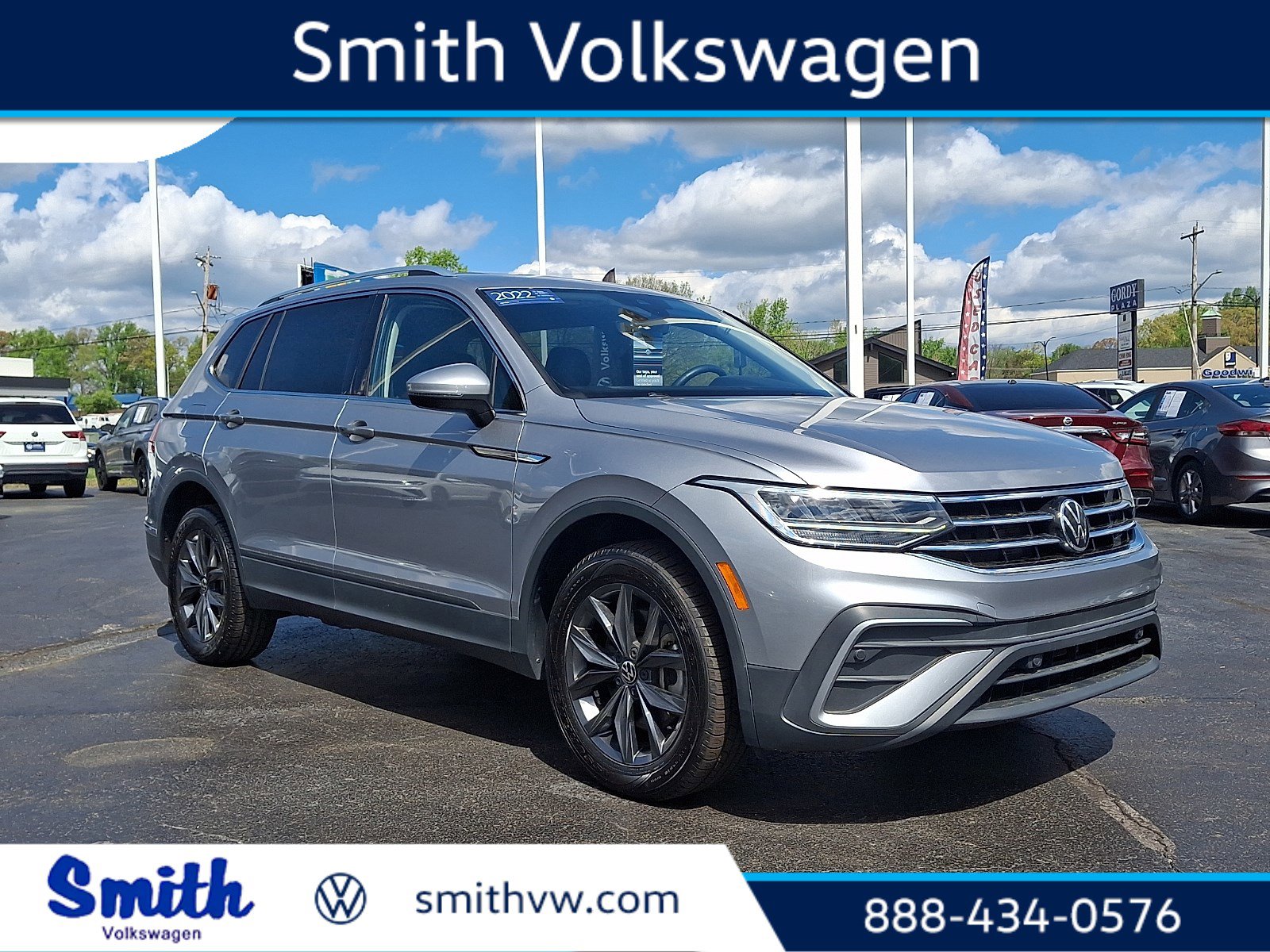 Certified 2022 Volkswagen Tiguan SE