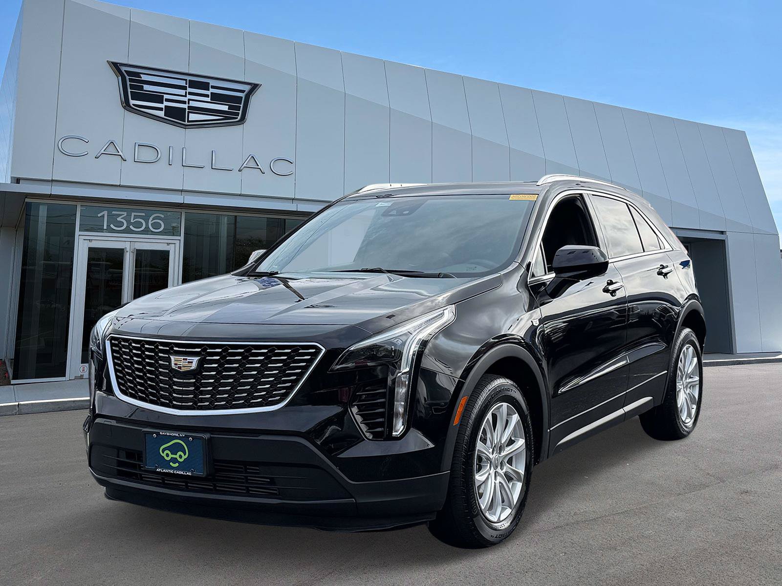 Certified 2023 Cadillac XT4 Luxury w/ Cold Weather Package