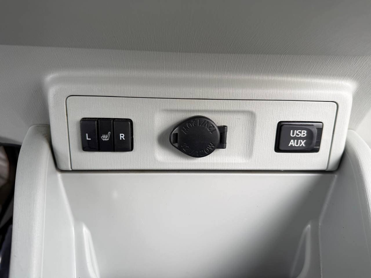 2013 Toyota Prius V Five