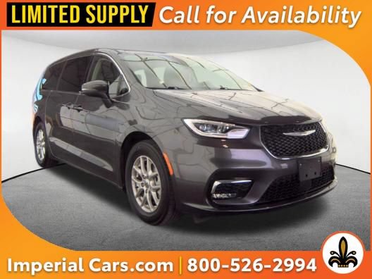 Used 2023 Chrysler Pacifica Touring-L