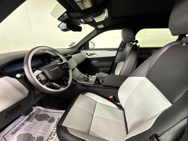 2026 Land Rover Range Rover Velar Dynamic SE
