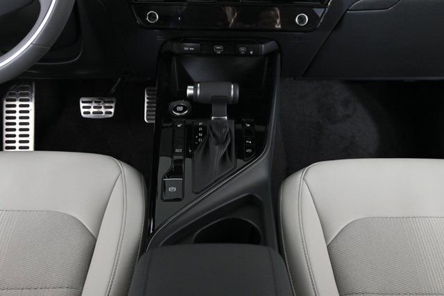 2025 Kia Niro EX Touring