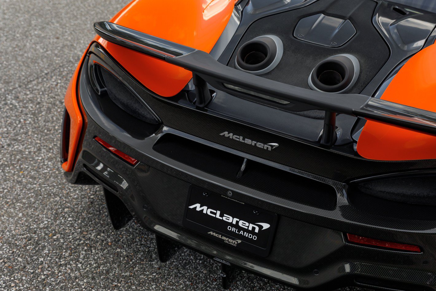 Used 2019 McLaren 600LT photo 17