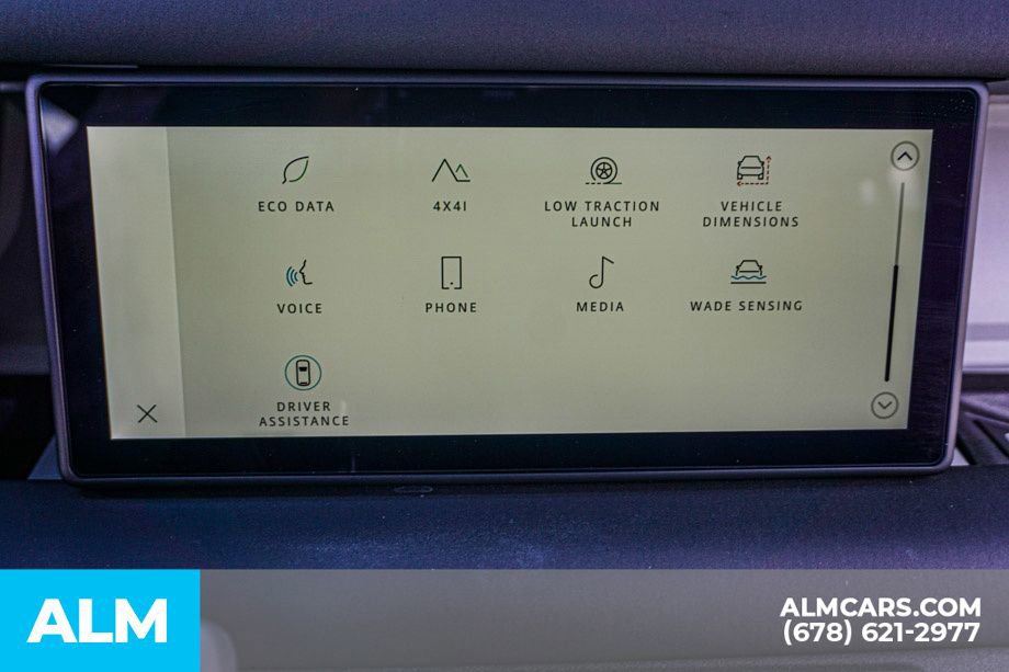 2024 Land Rover Defender 90 X-Dynamic SE
