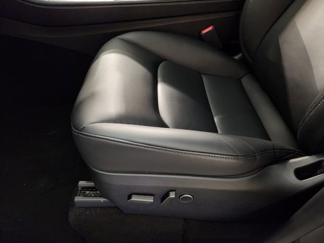 2024 Tesla Model Y Performance