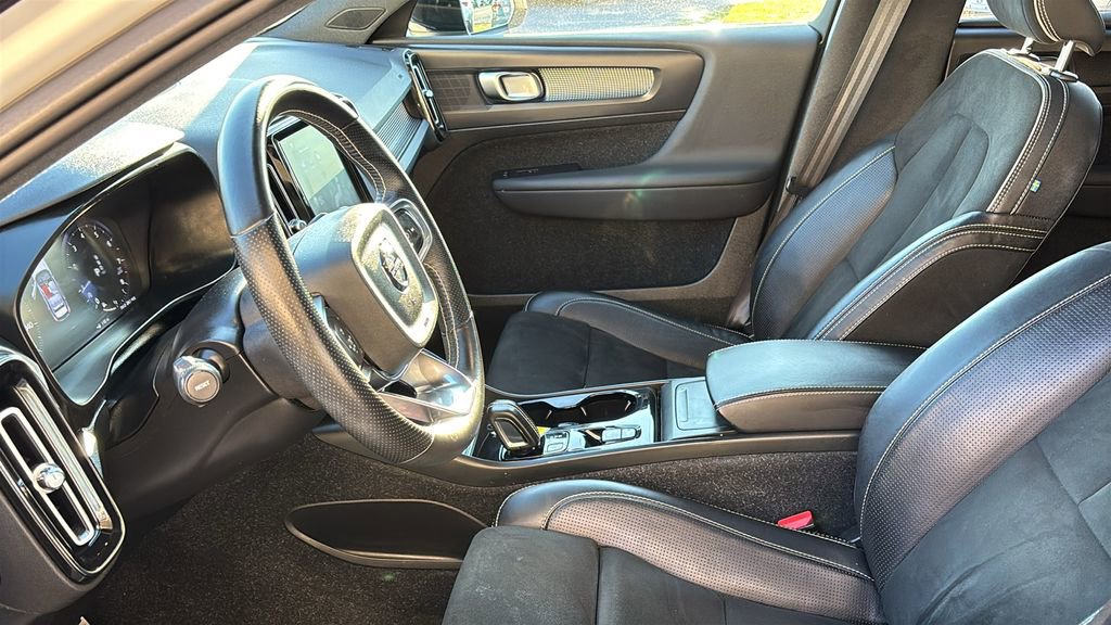 2021 Volvo Xc40 T5 R-Design