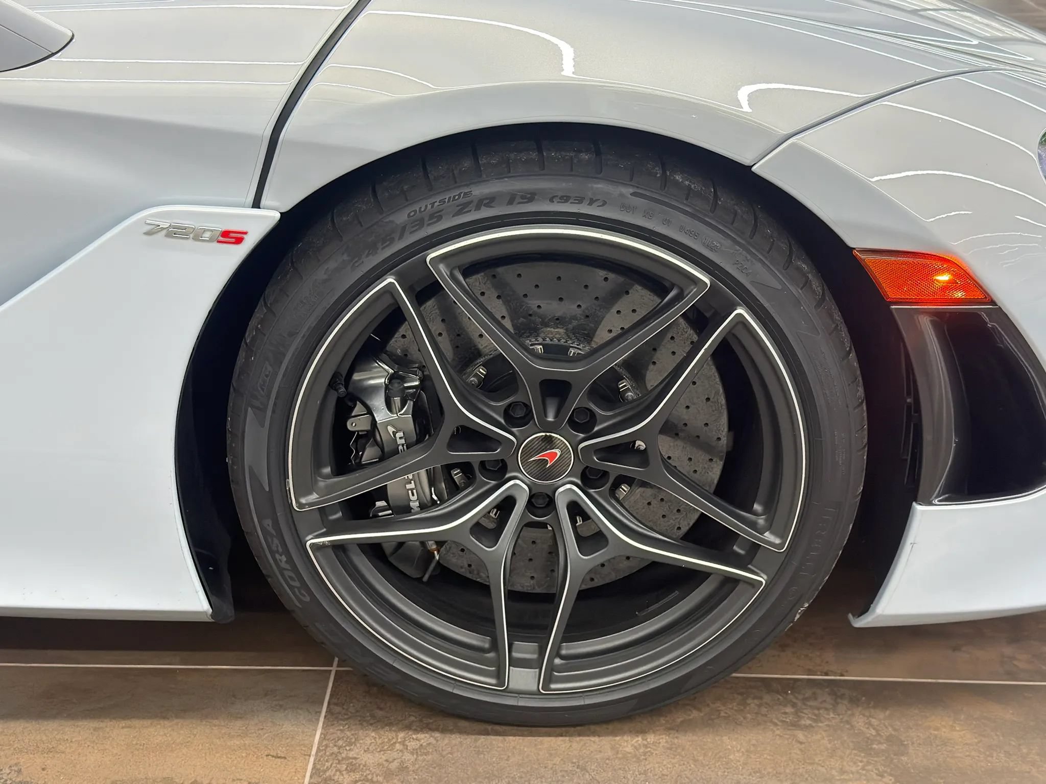 Used 2018 McLaren 720S photo 42
