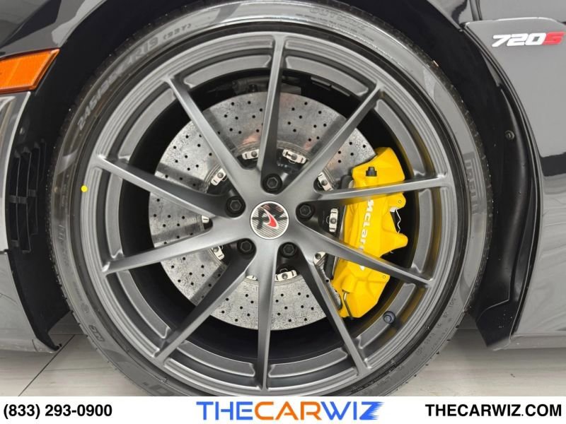 Used 2018 McLaren 720S Performance photo 12