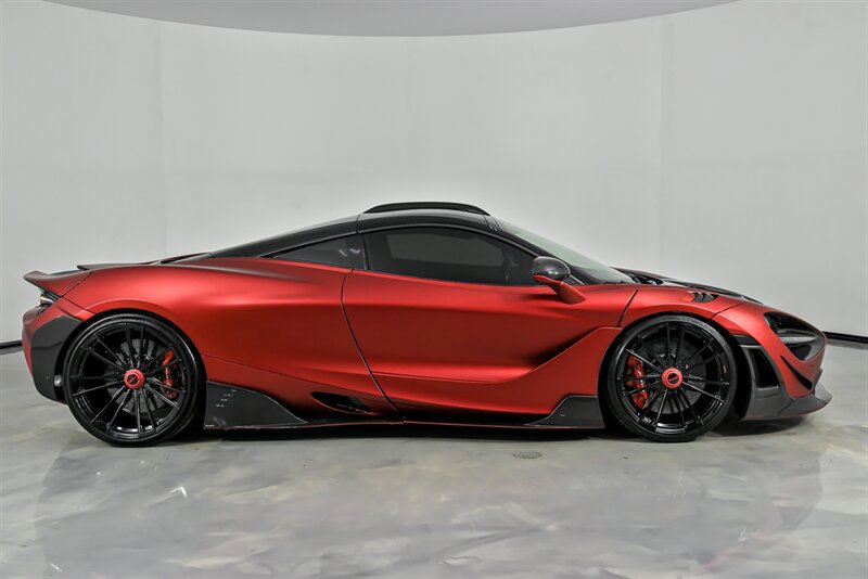 Used 2018 McLaren 720S photo 18