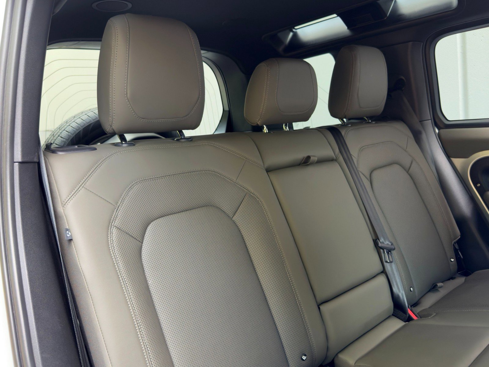 2023 Land Rover Defender 110 X