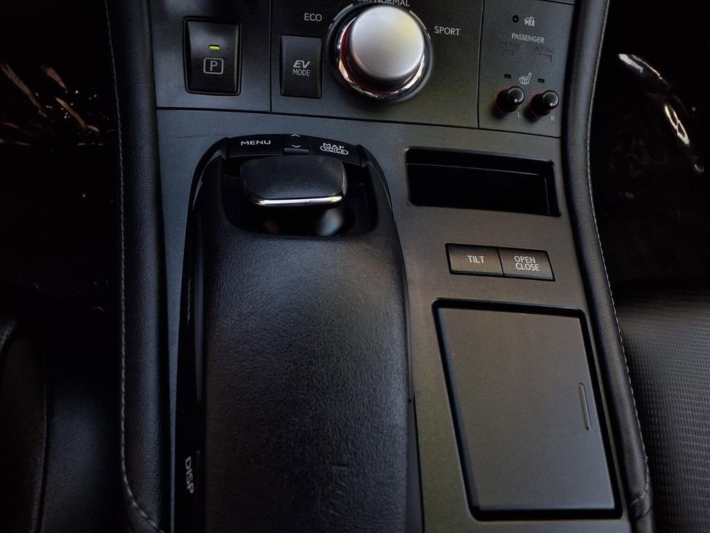 2011 Lexus CT 200h Premium