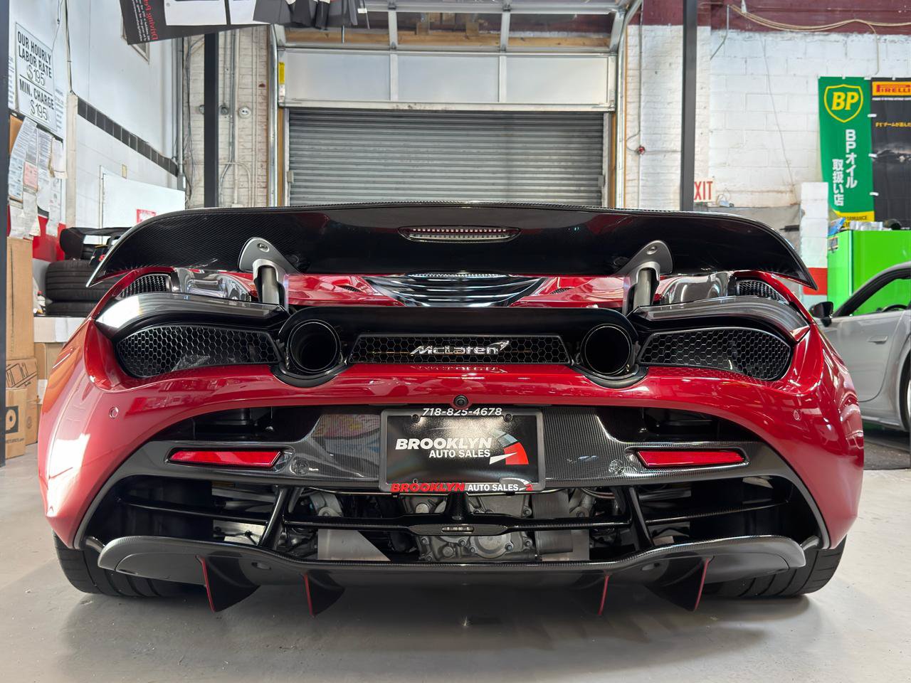 Used 2022 McLaren 720S Spider photo 8