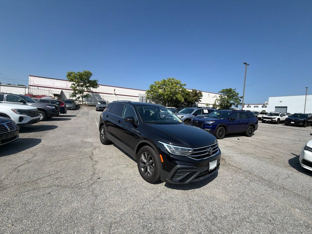 Used 2023 Volkswagen Tiguan SE