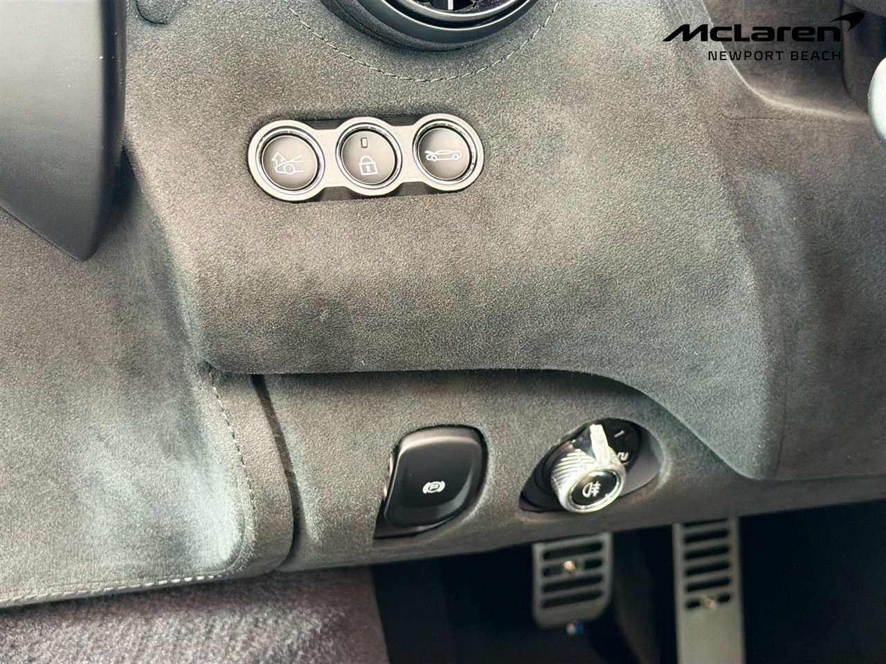 Used 2024 McLaren 750S photo 35