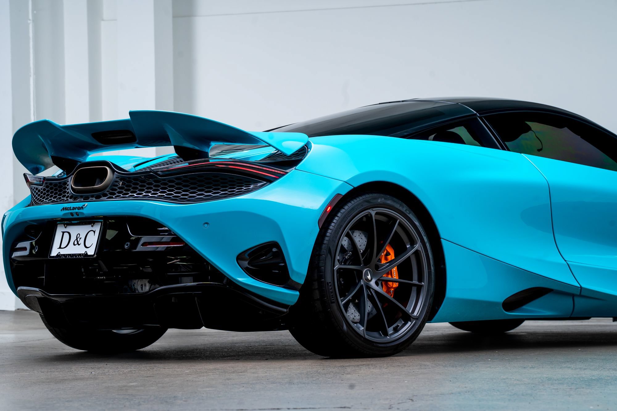 Used 2024 McLaren 750S photo 18