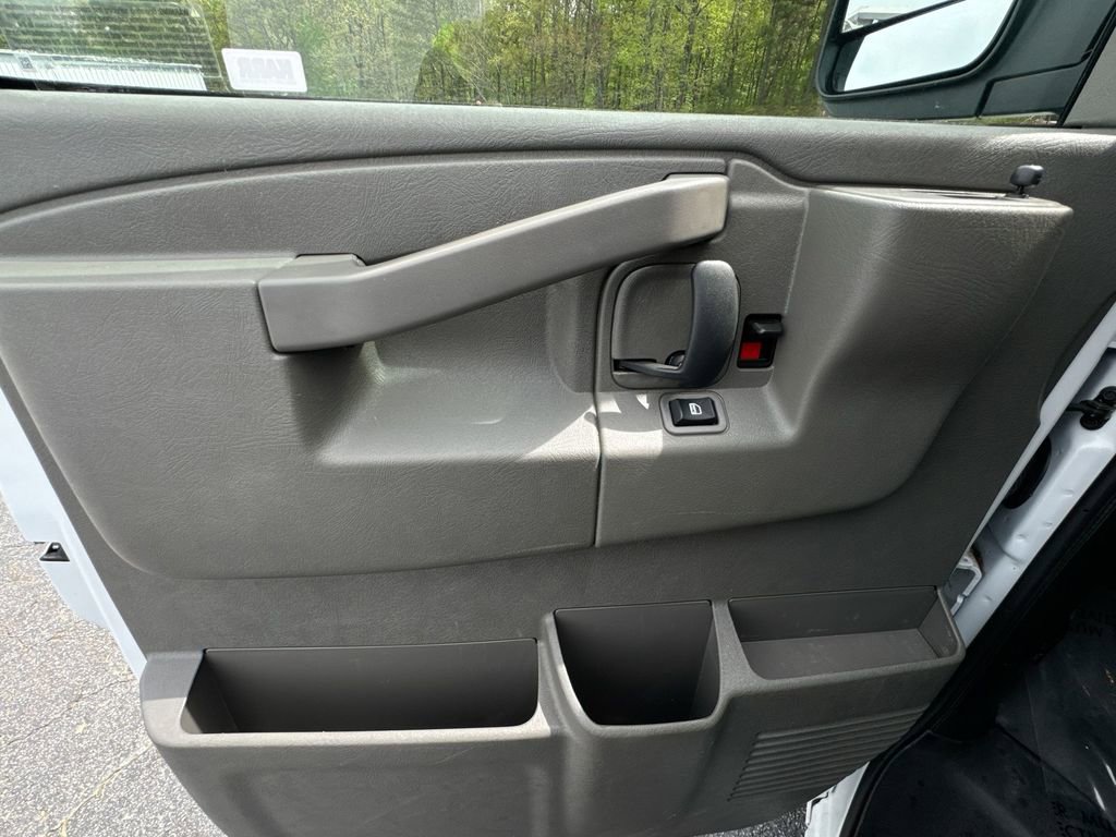 2024 GMC Savana 2500