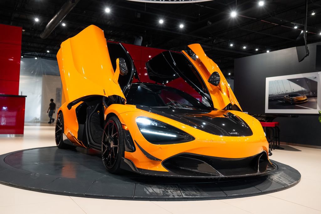 Used 2018 McLaren 720S photo 39