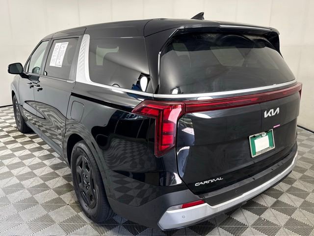 2025 Kia Carnival