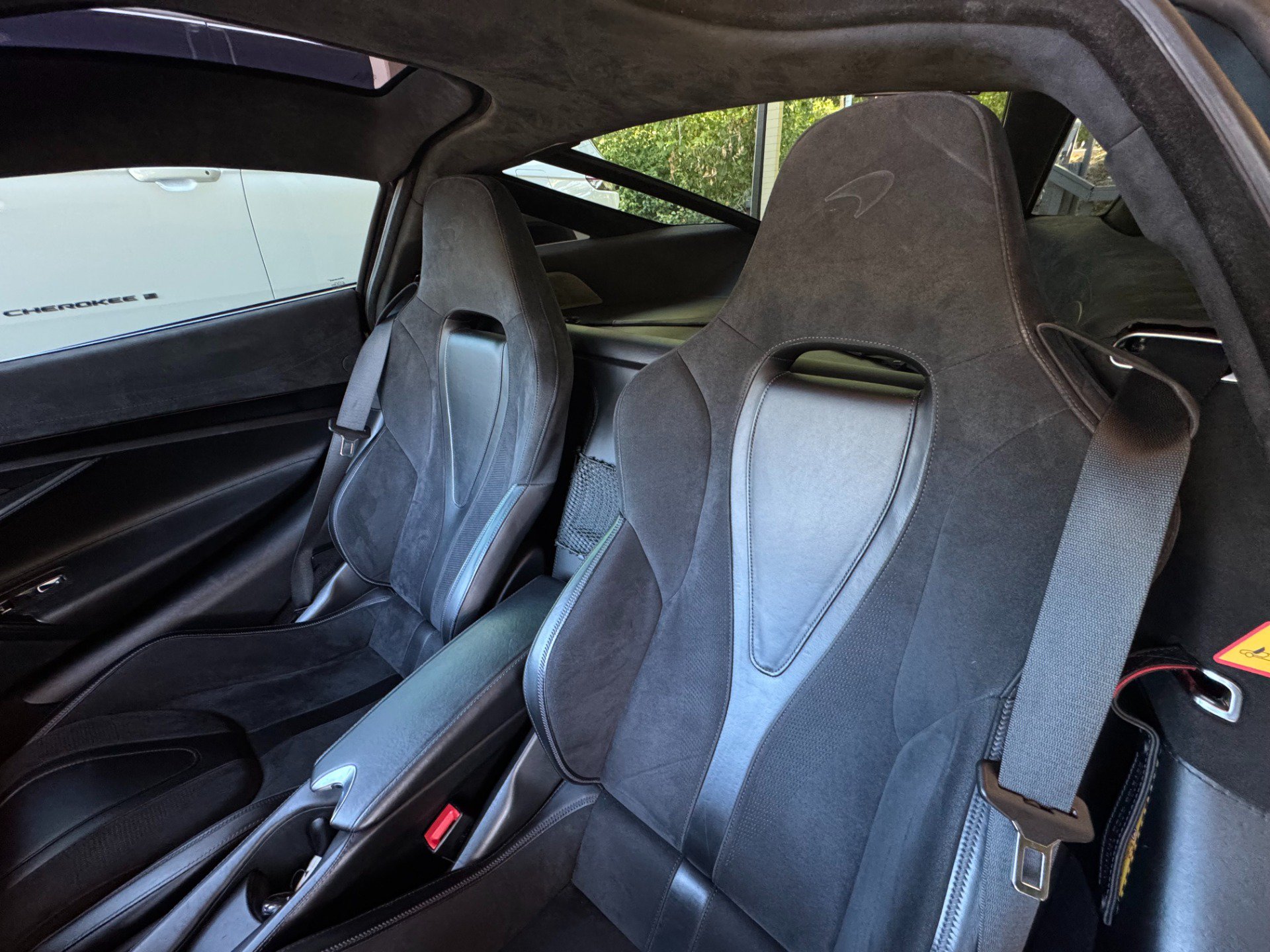 Used 2019 McLaren 720S Performance photo 19