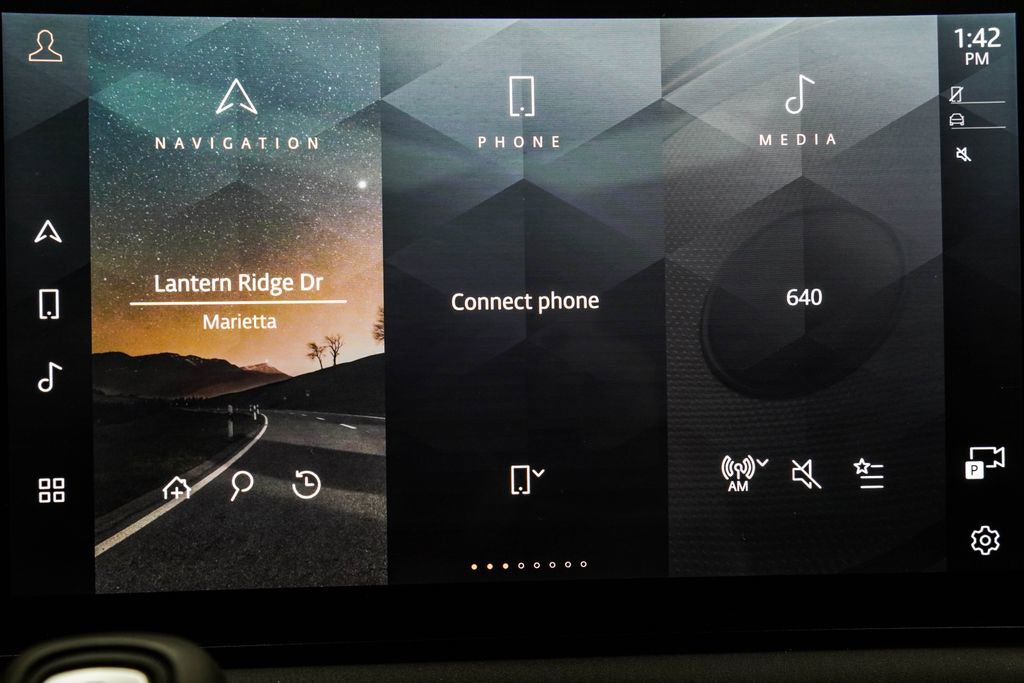 2025 Land Rover Defender 110 S