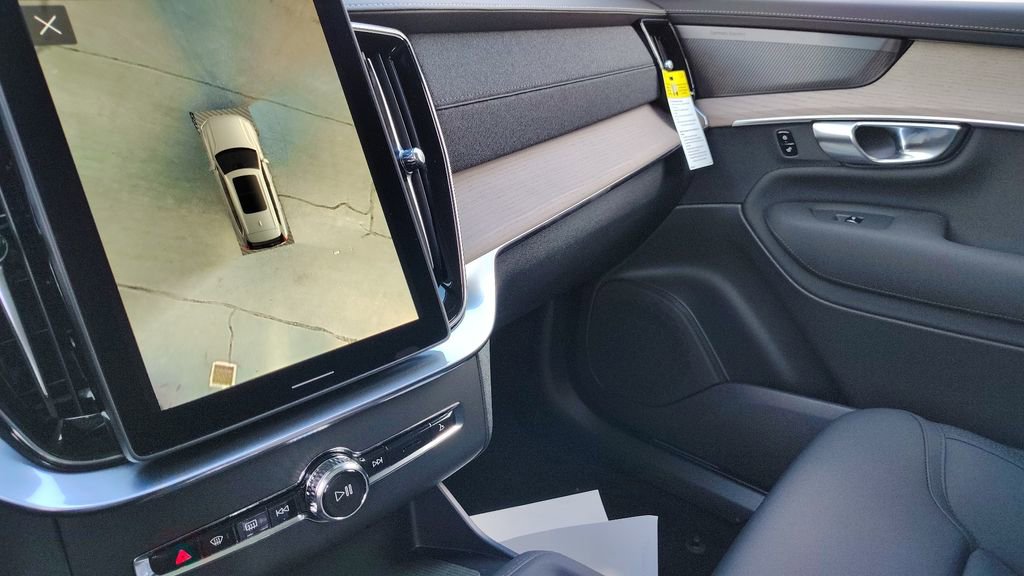 2026 Volvo Xc90 B6 Plus