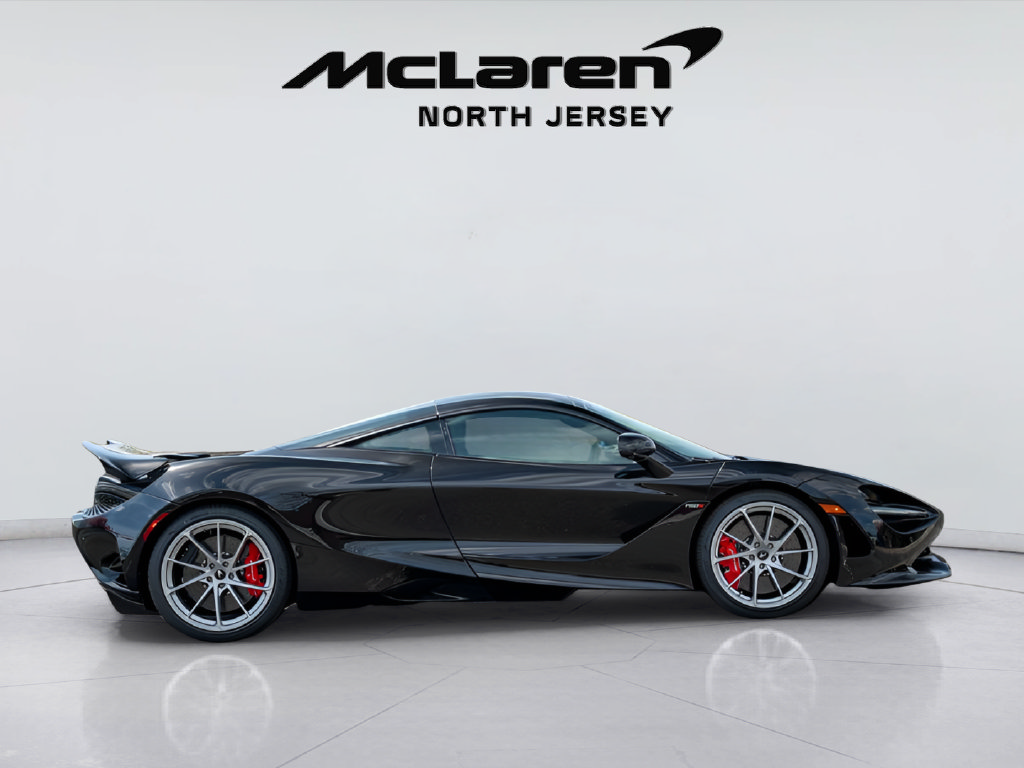 New 2026 McLaren 750S photo 7
