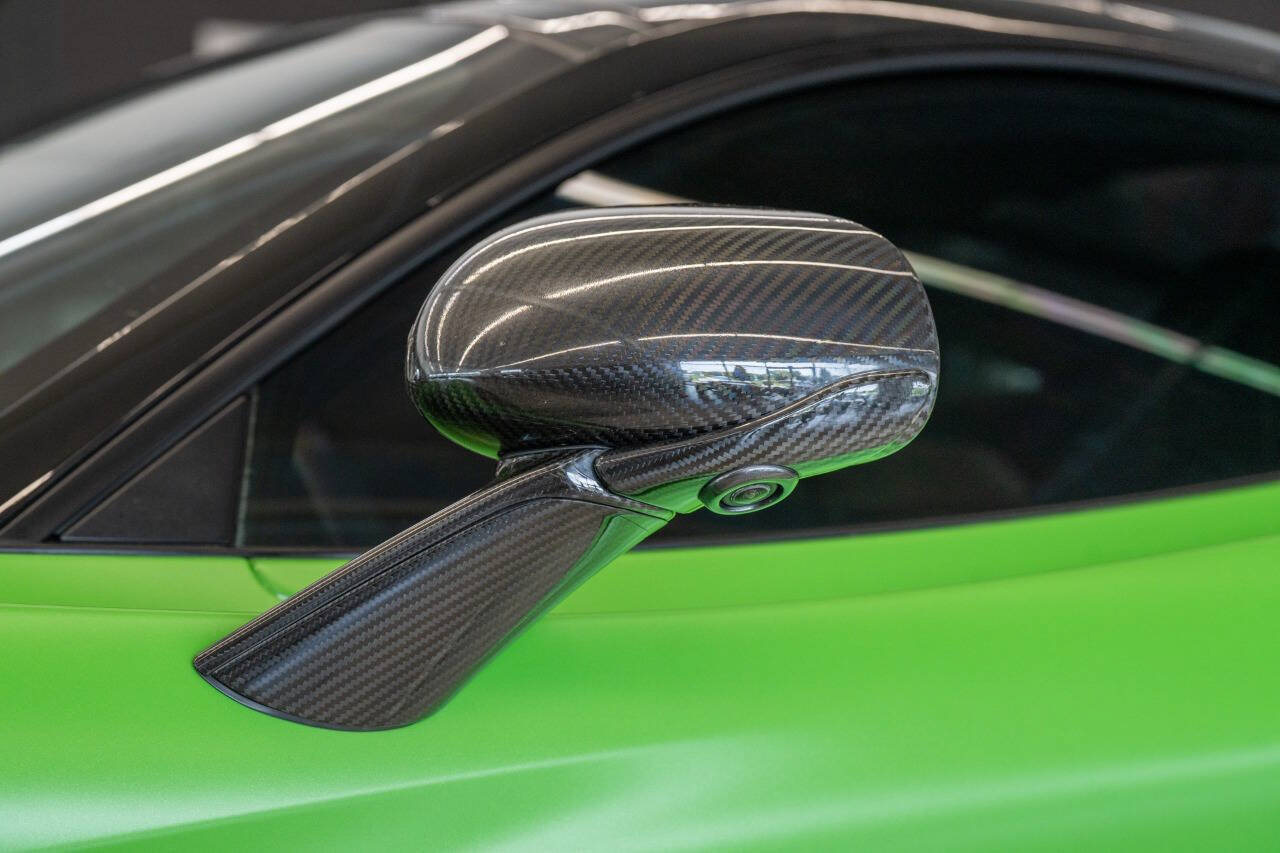 Used 2018 McLaren 720S Performance photo 23