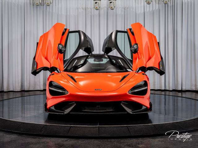 Used 2021 McLaren 765LT photo 12