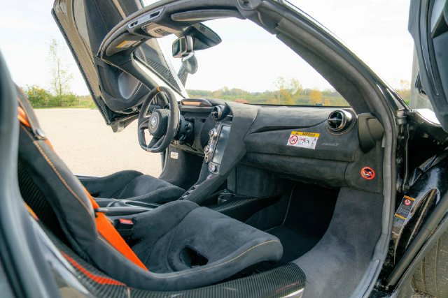Used 2022 McLaren 765LT photo 44