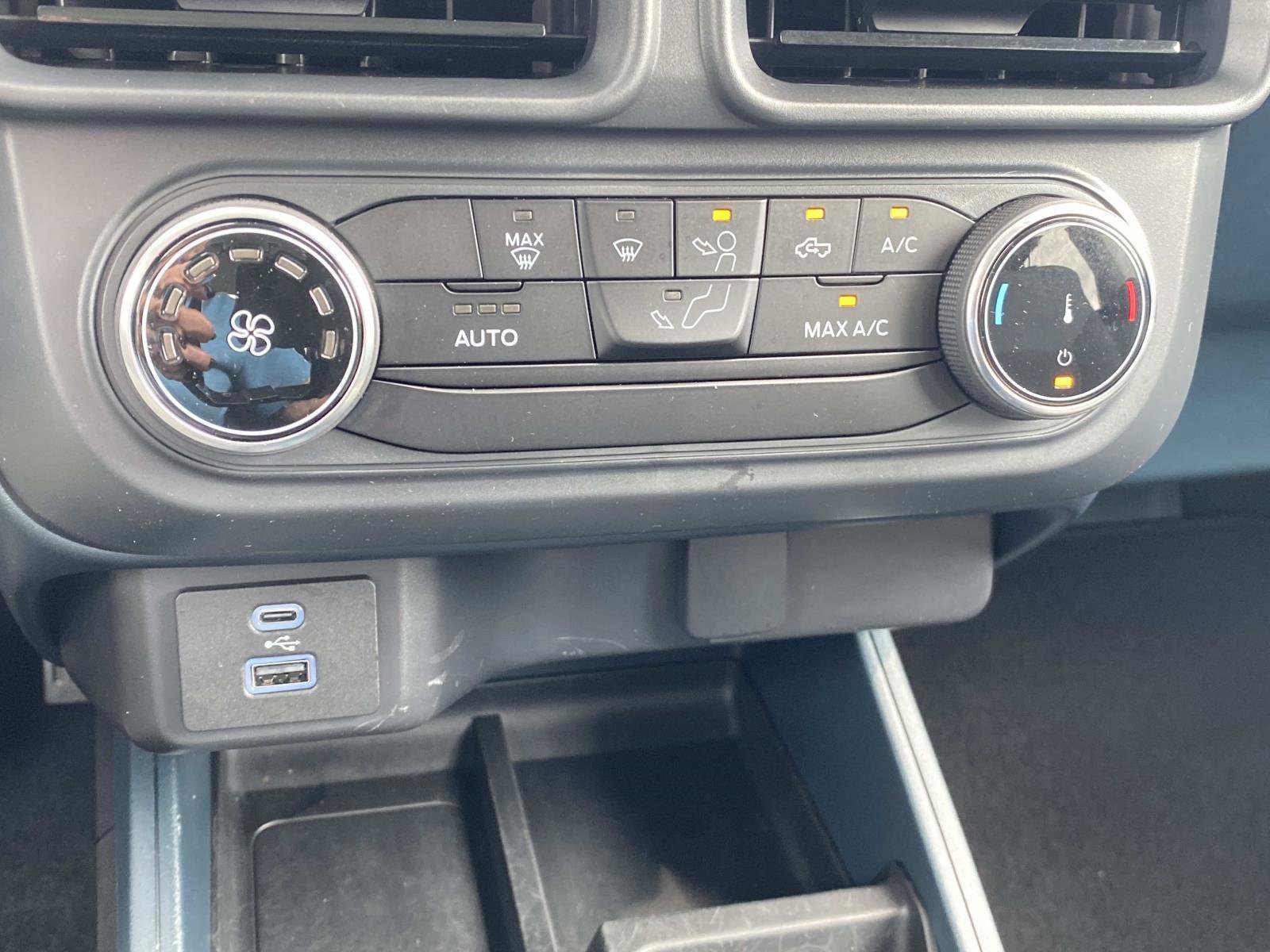 2024 Ford Maverick XL