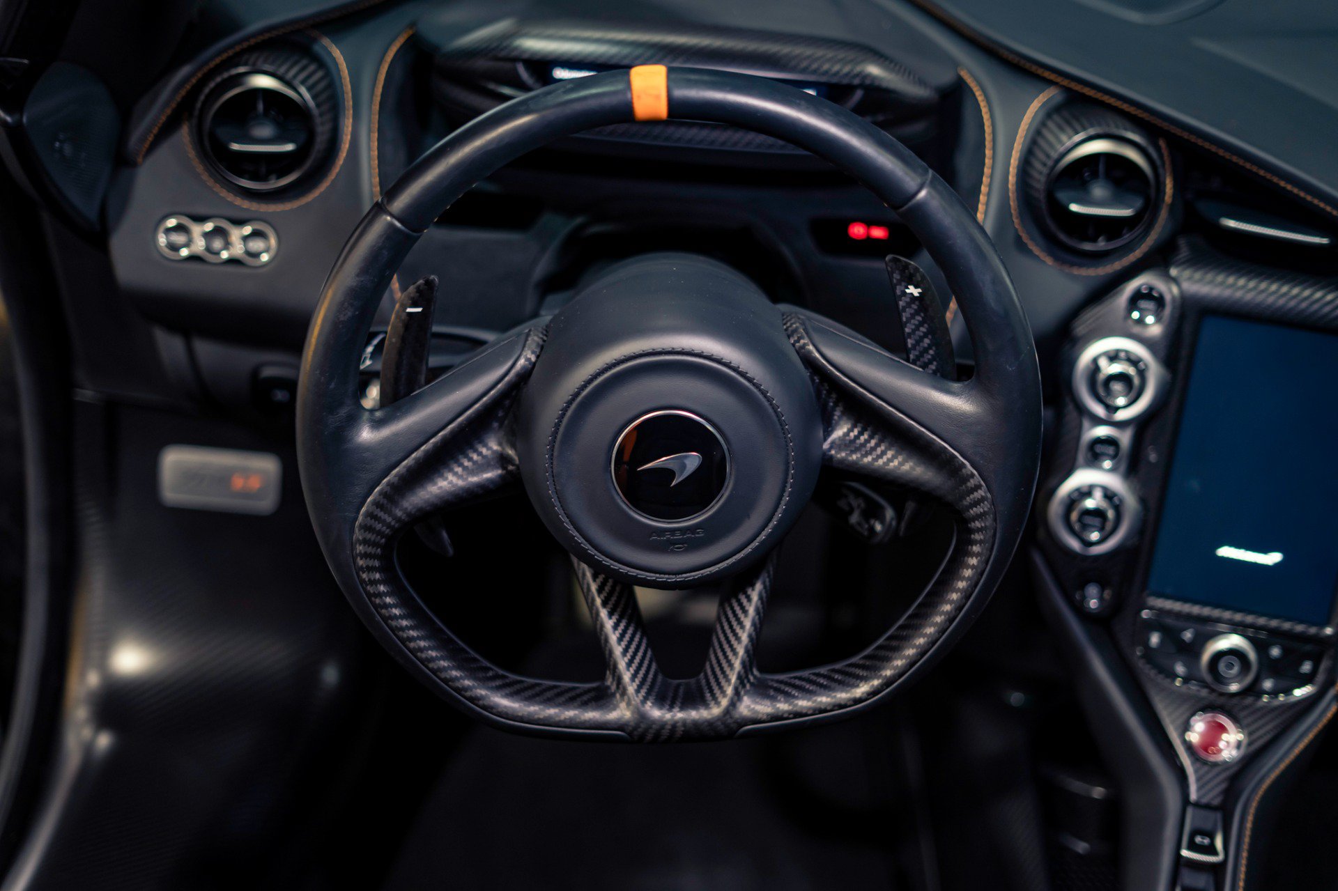 Used 2021 McLaren 765LT photo 18
