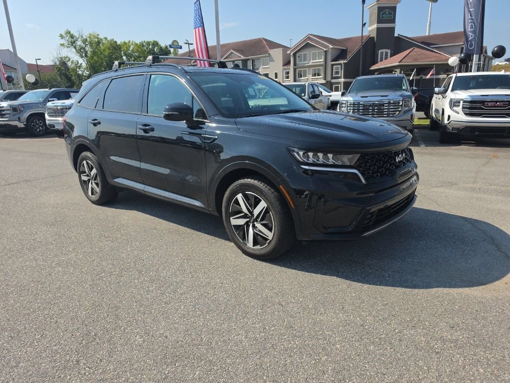Used 2023 Kia Sorento S w/ Panoramic Sunroof Package