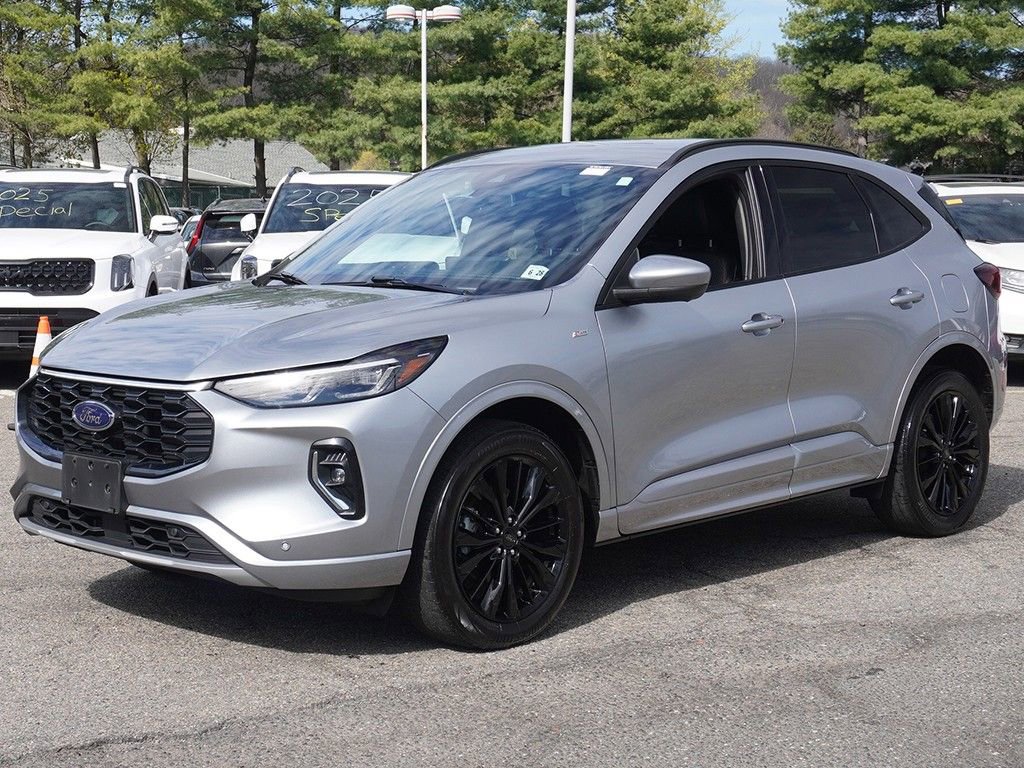 2023 Ford Escape ST-Line Elite