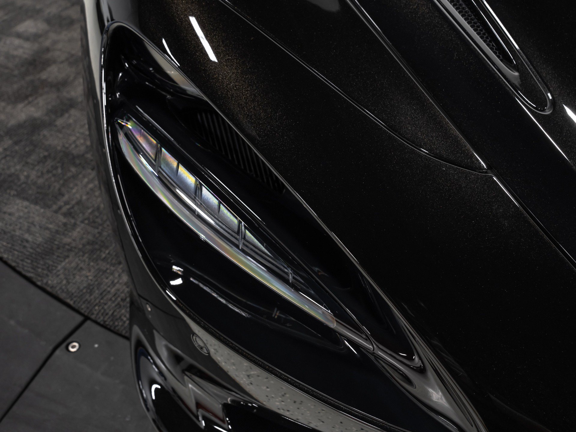 Used 2025 McLaren 750S Spider photo 30