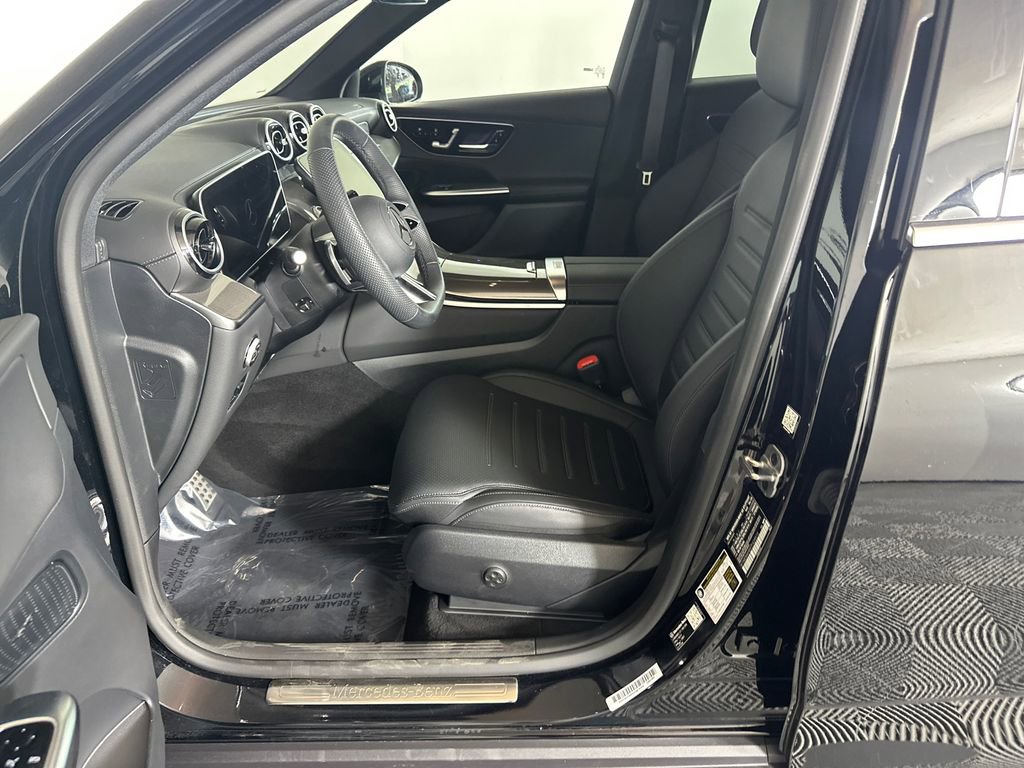 2026 Mercedes-Benz GLC 300 4MATIC