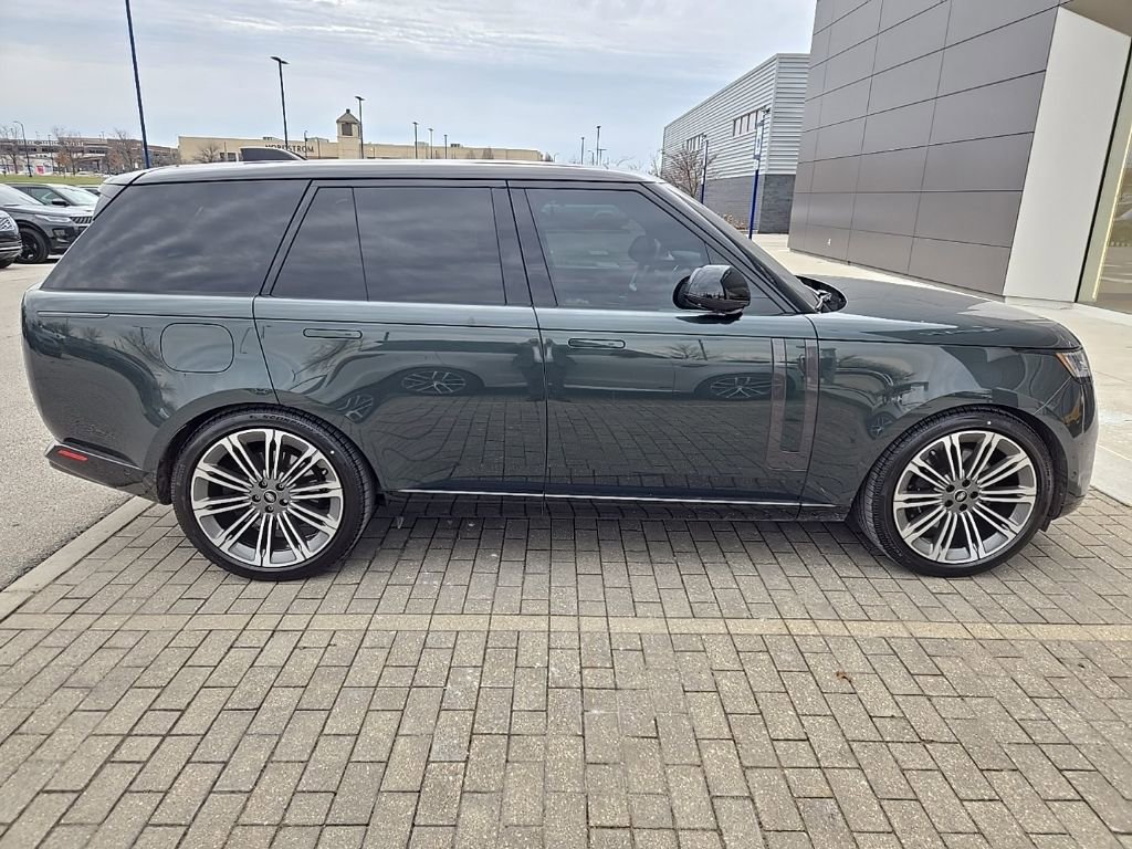 2023 Land Rover Range Rover SE