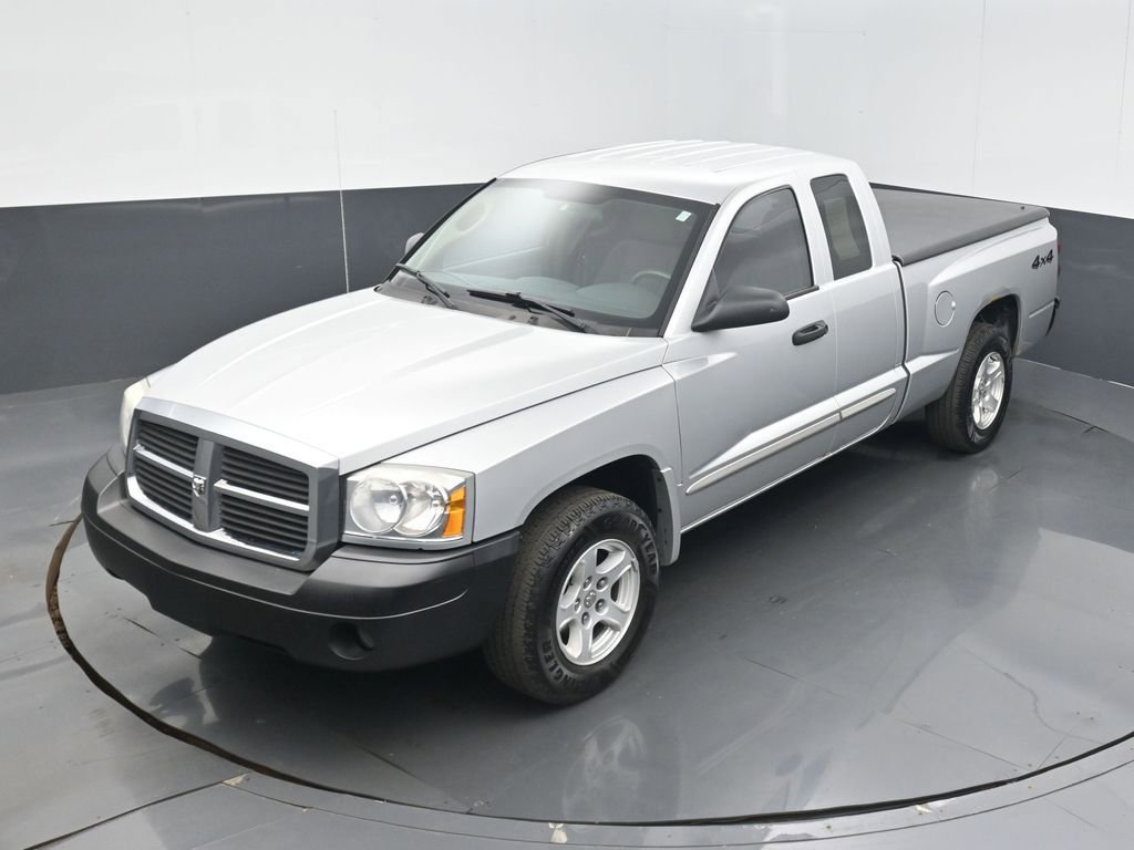 2005 Dodge Dakota SLT