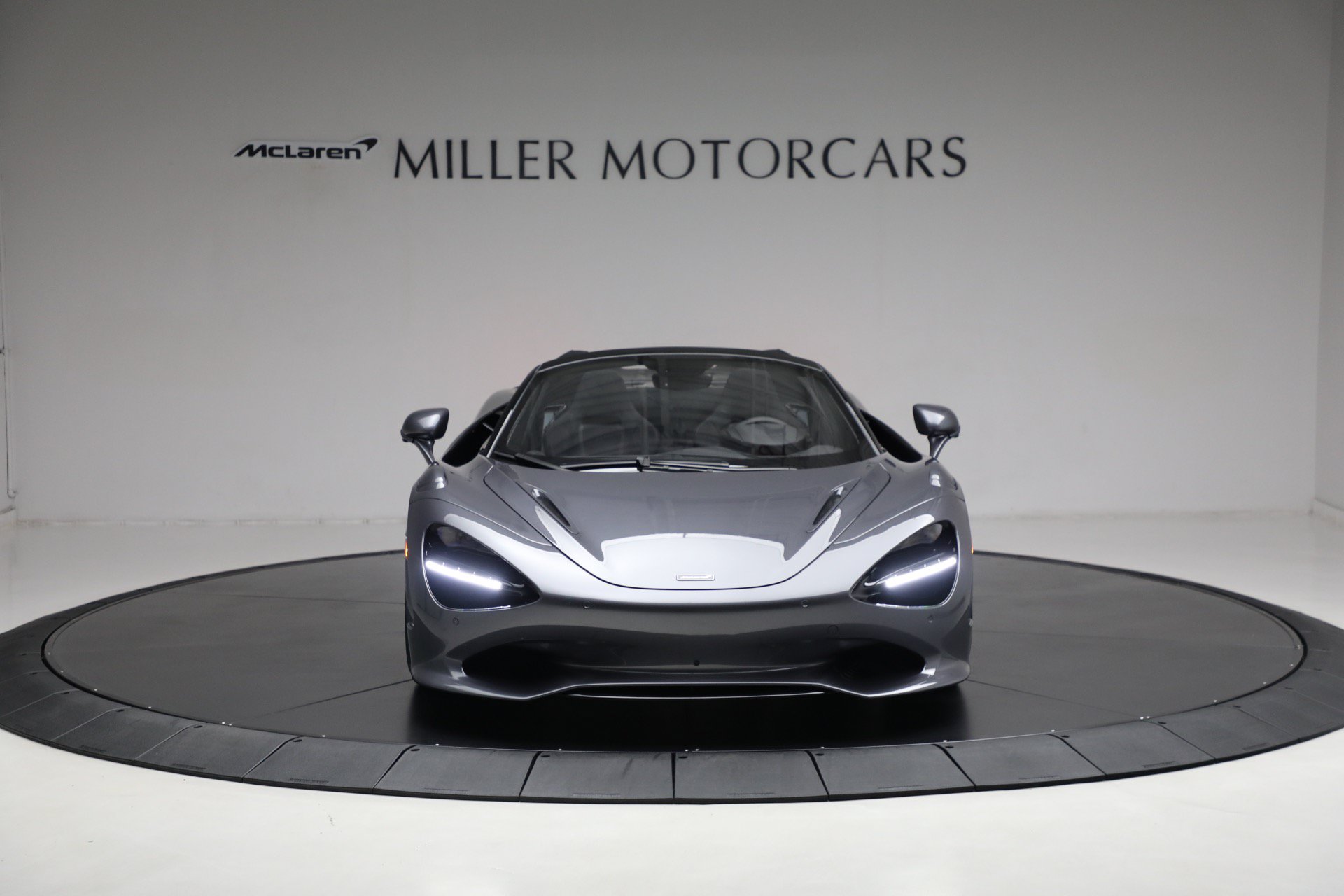 Used 2024 McLaren 750S Spider photo 12
