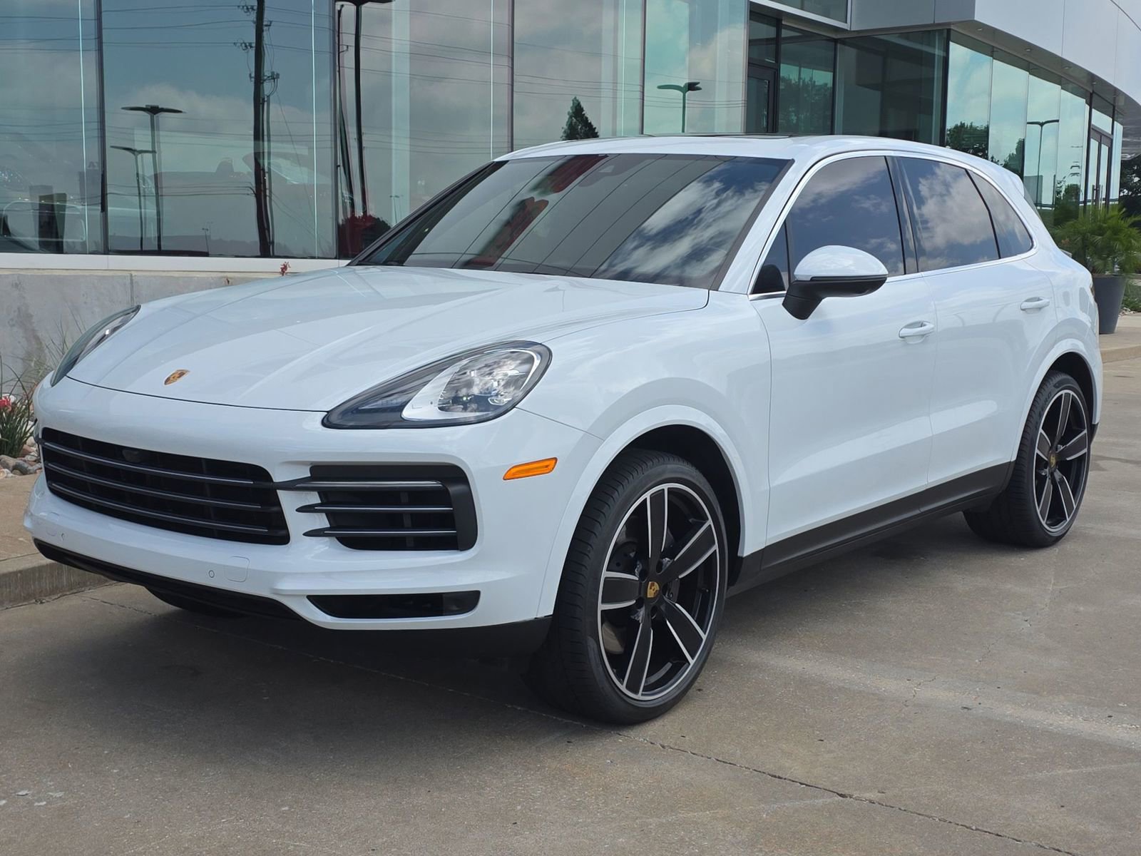 Certified 2023 Porsche Cayenne w/ Premium Package