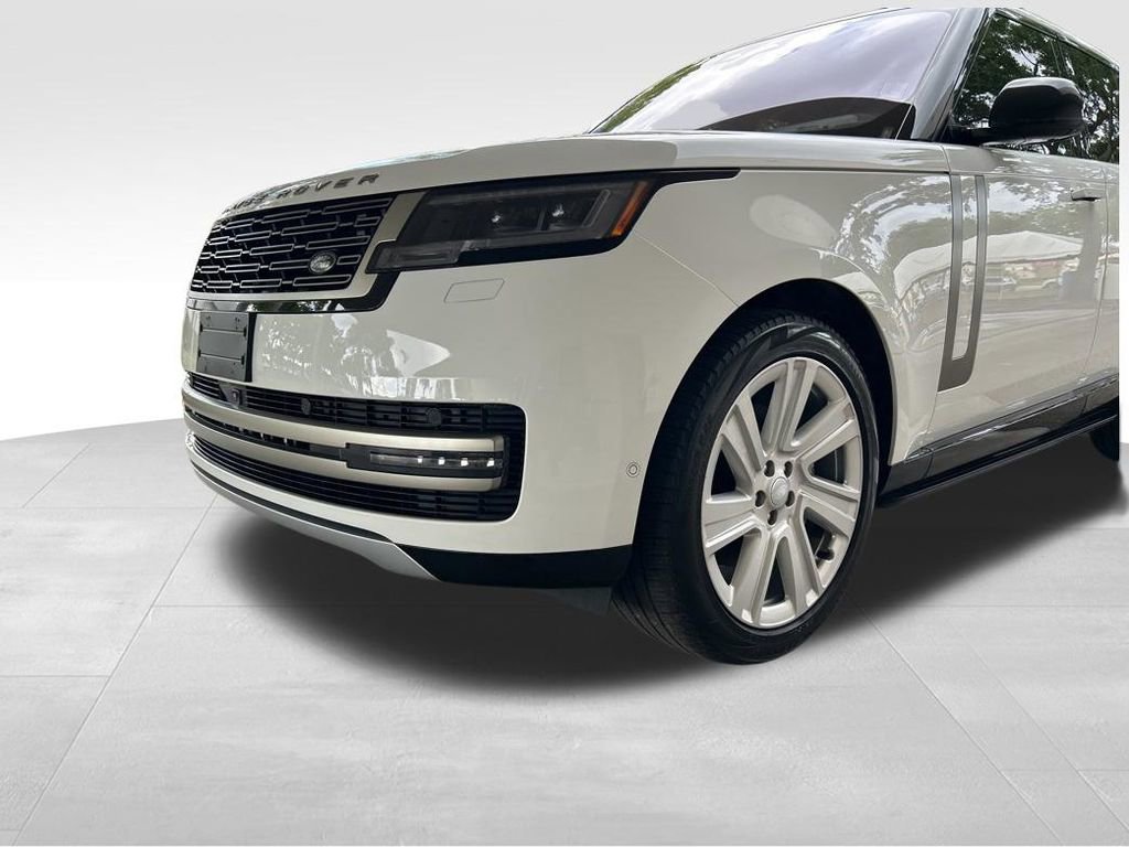 2023 Land Rover Range Rover SE